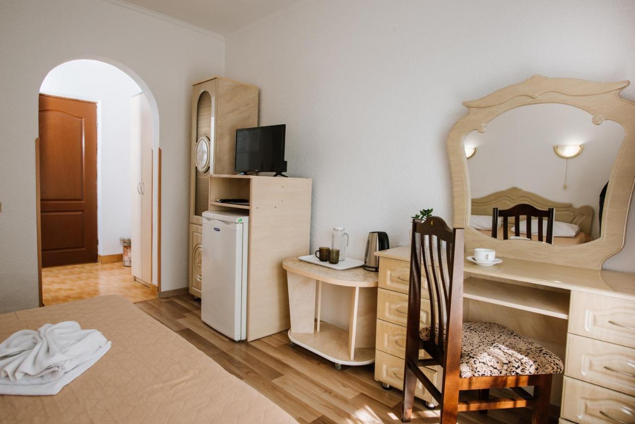 Arkada Sanatorium Hotell Truskavets Exteriör bild