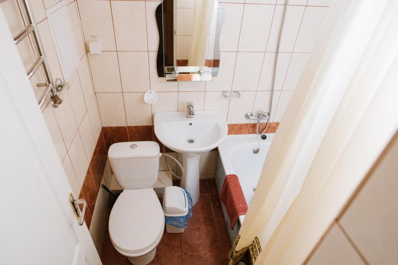 Arkada Sanatorium Hotell Truskavets Exteriör bild