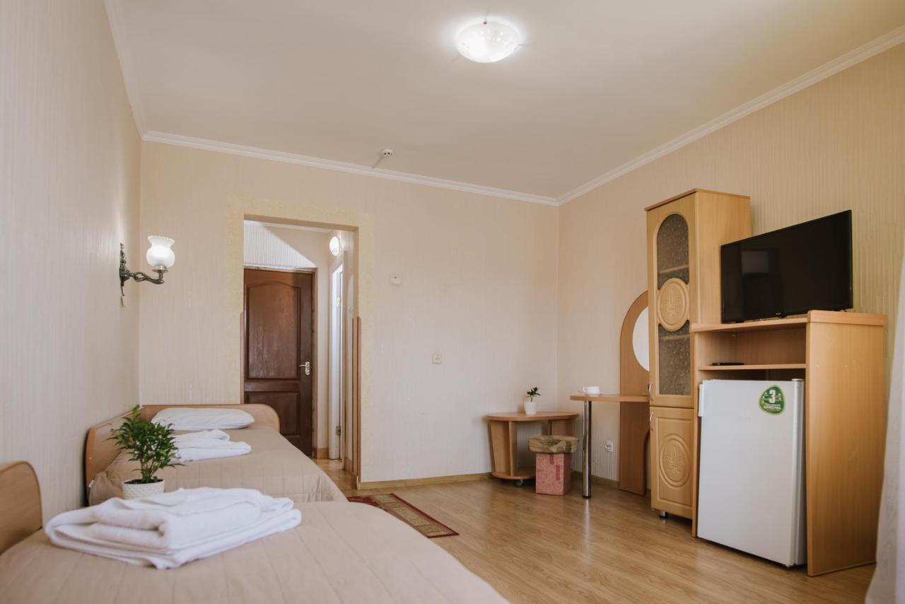 Arkada Sanatorium Hotell Truskavets Exteriör bild