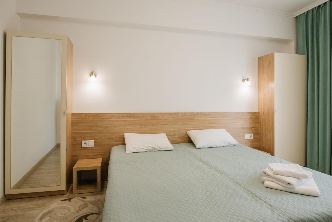 Arkada Sanatorium Hotell Truskavets Exteriör bild